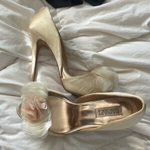 Badgley Mischka strapless pumps